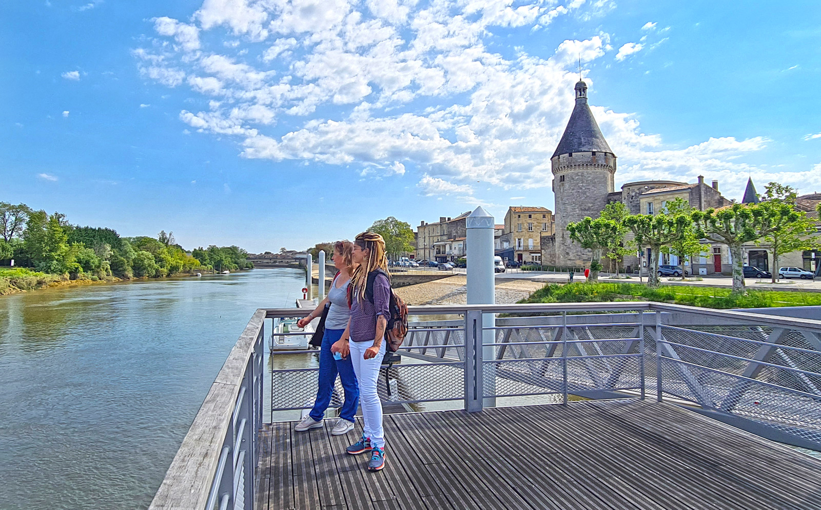 Visite de Libourne : une balade dans une basti ...