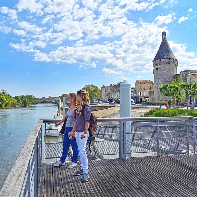 Visite de Libourne : une balade dans une basti ...