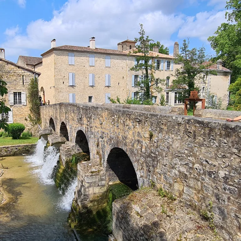 A walk in Pondaurat and its fortified Saint-An ...