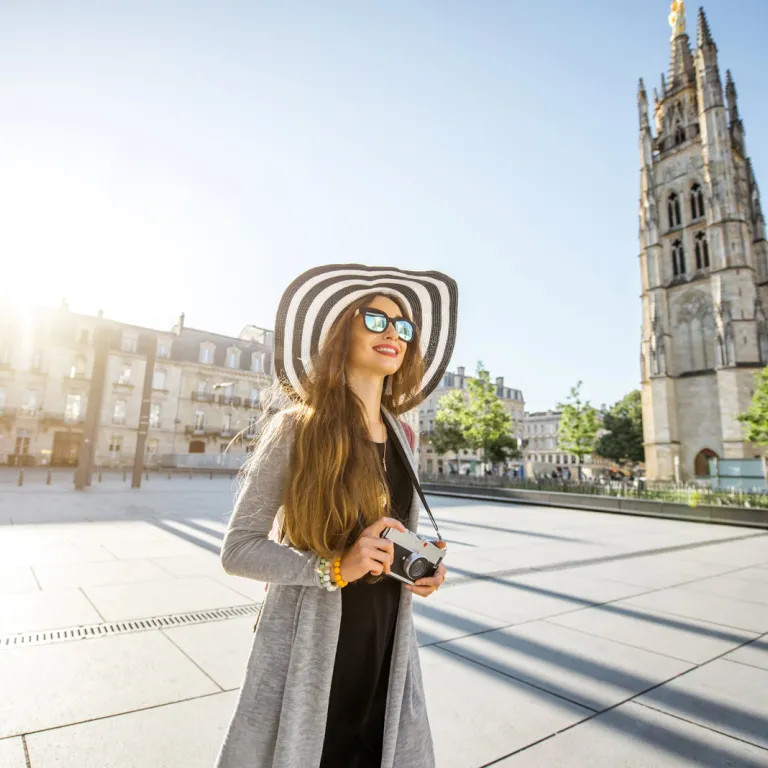 Visit Bordeaux on foot