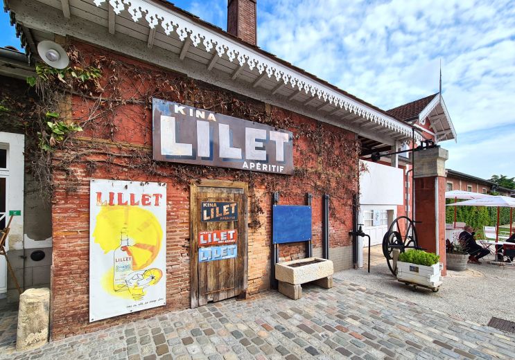 Musée et boutique : visitez la Maison Lillet, ...