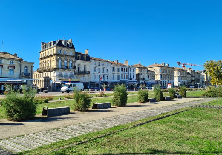 Visit Pauillac and its surroundings