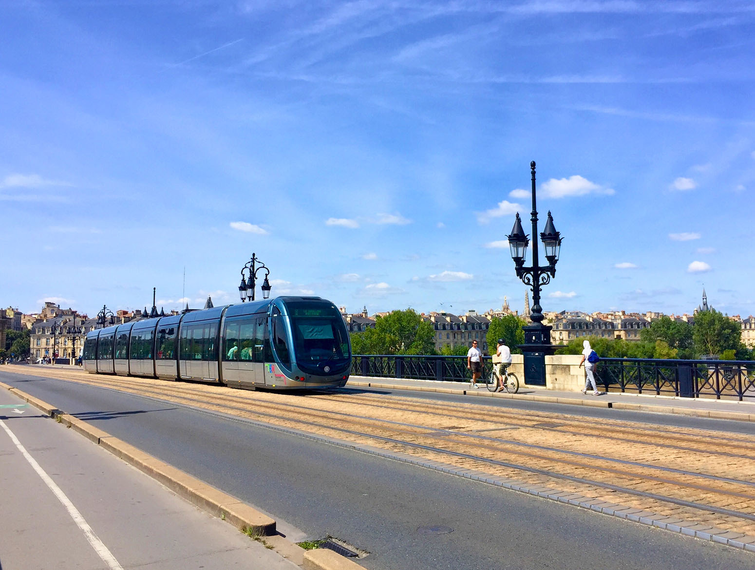 Bordeaux se réinvente : les nouvelles lignes de transport sont arrivés !