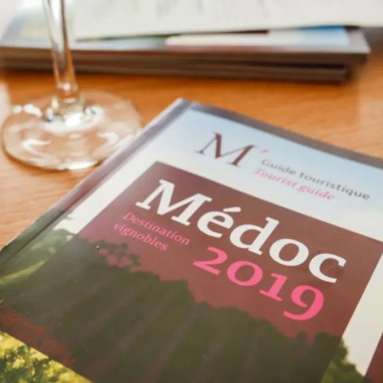 Visite d'un château viticole dans le Médoc