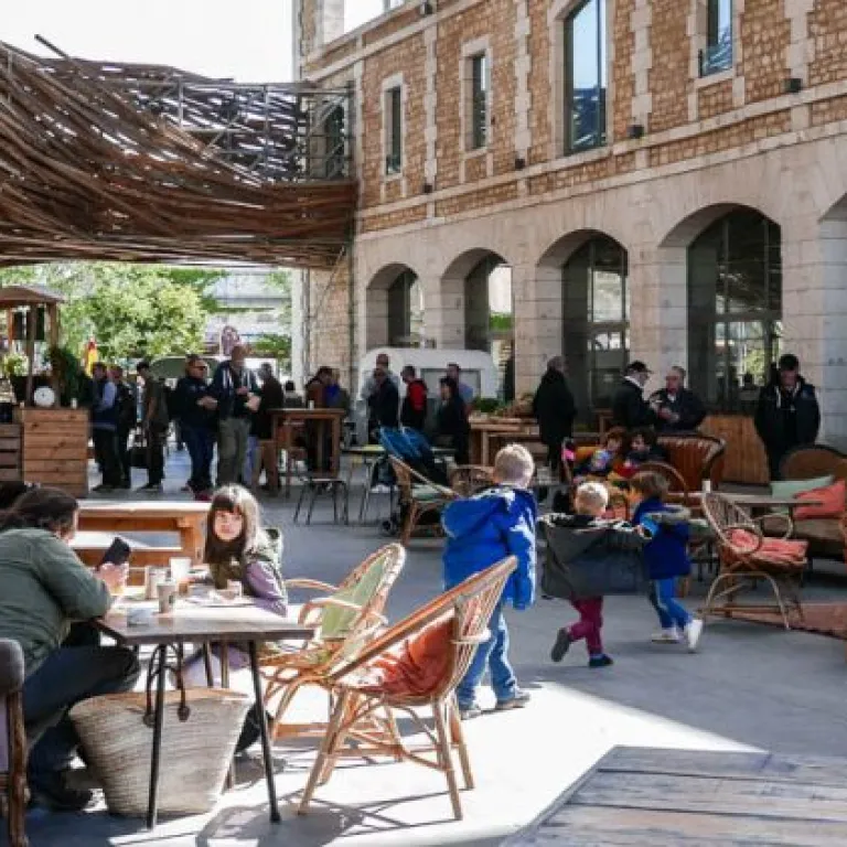 L'écoquartier Darwin, une douce parenthèse à B ...