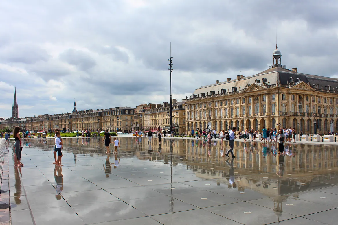 Water mirror