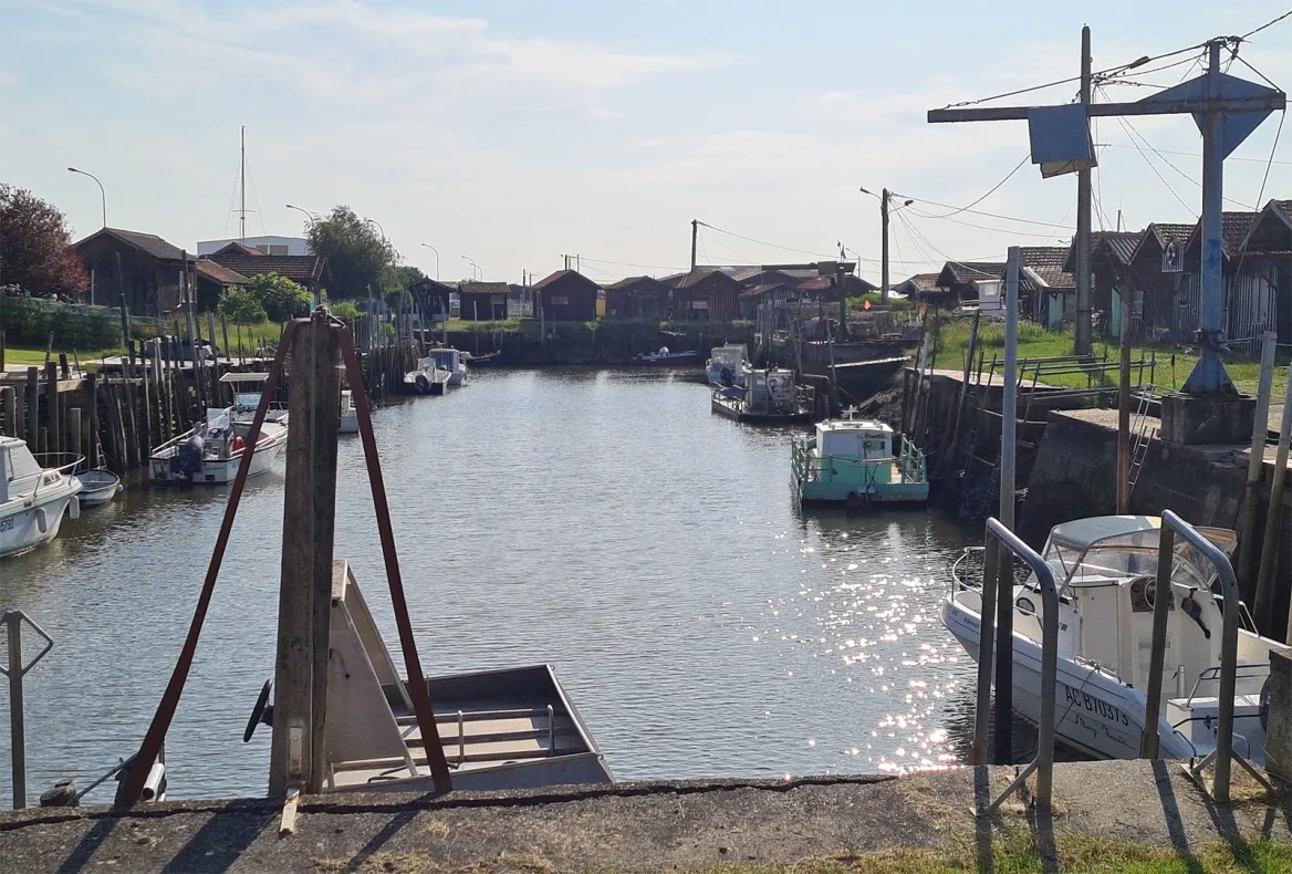 Canal Port
