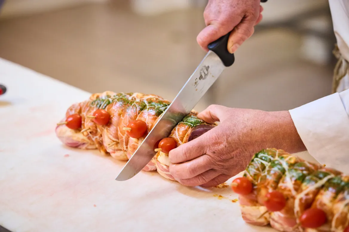 The farm company Meat cutting