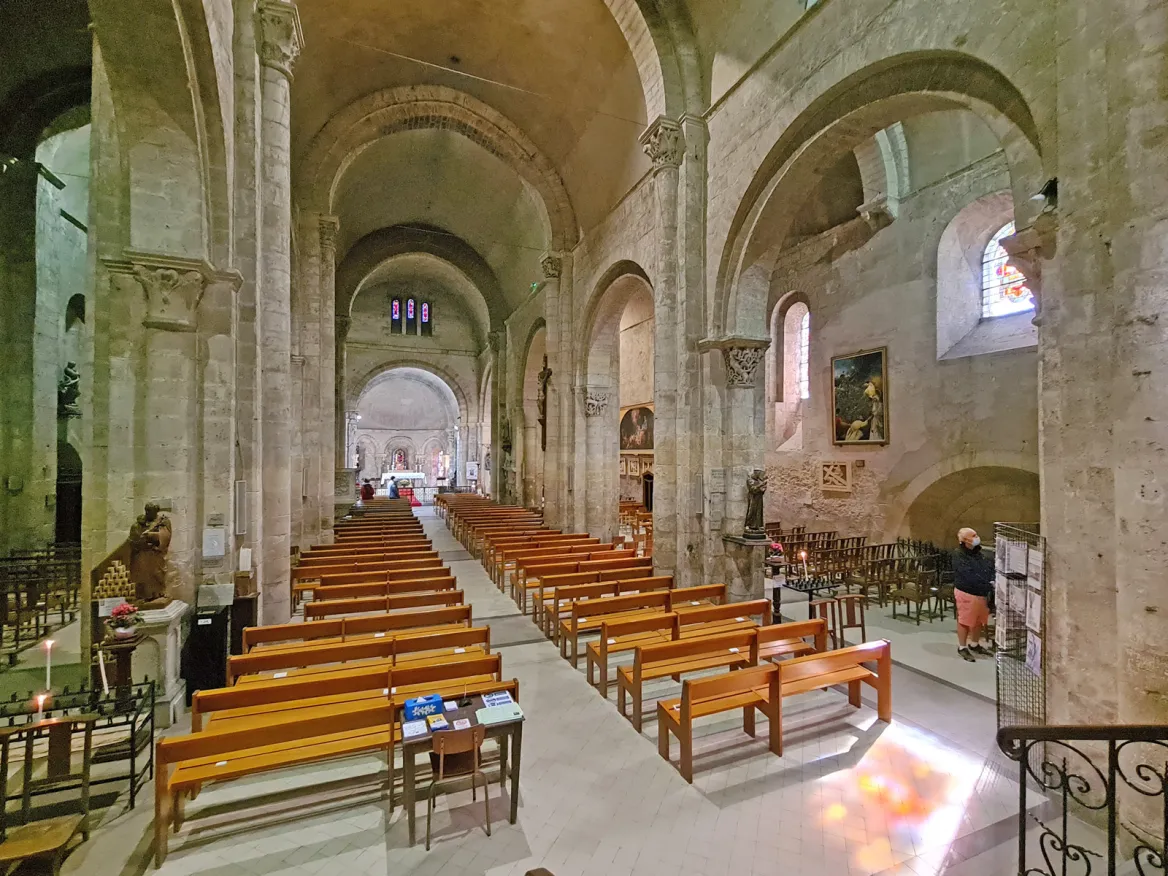 Intérieur Eglise Soulac