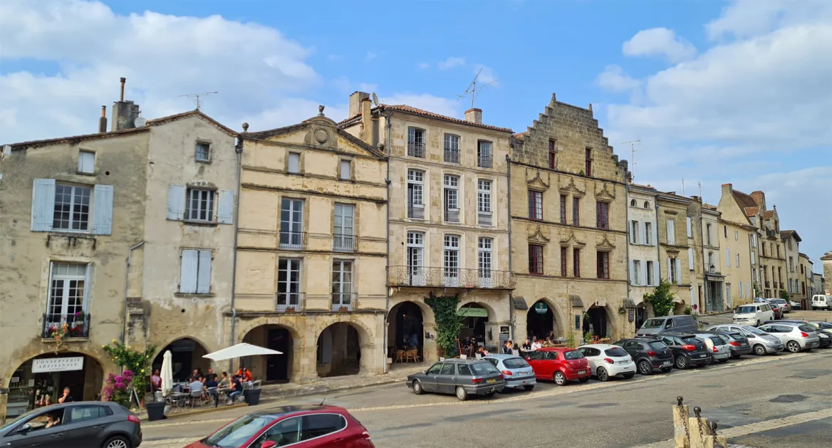 Bazas Place centrale