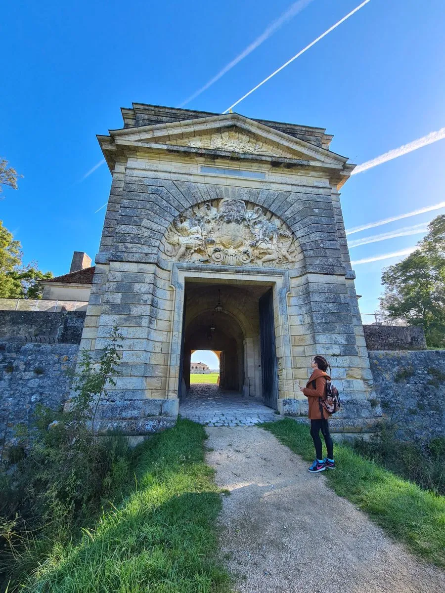 Bucket door of Fort Médoc
