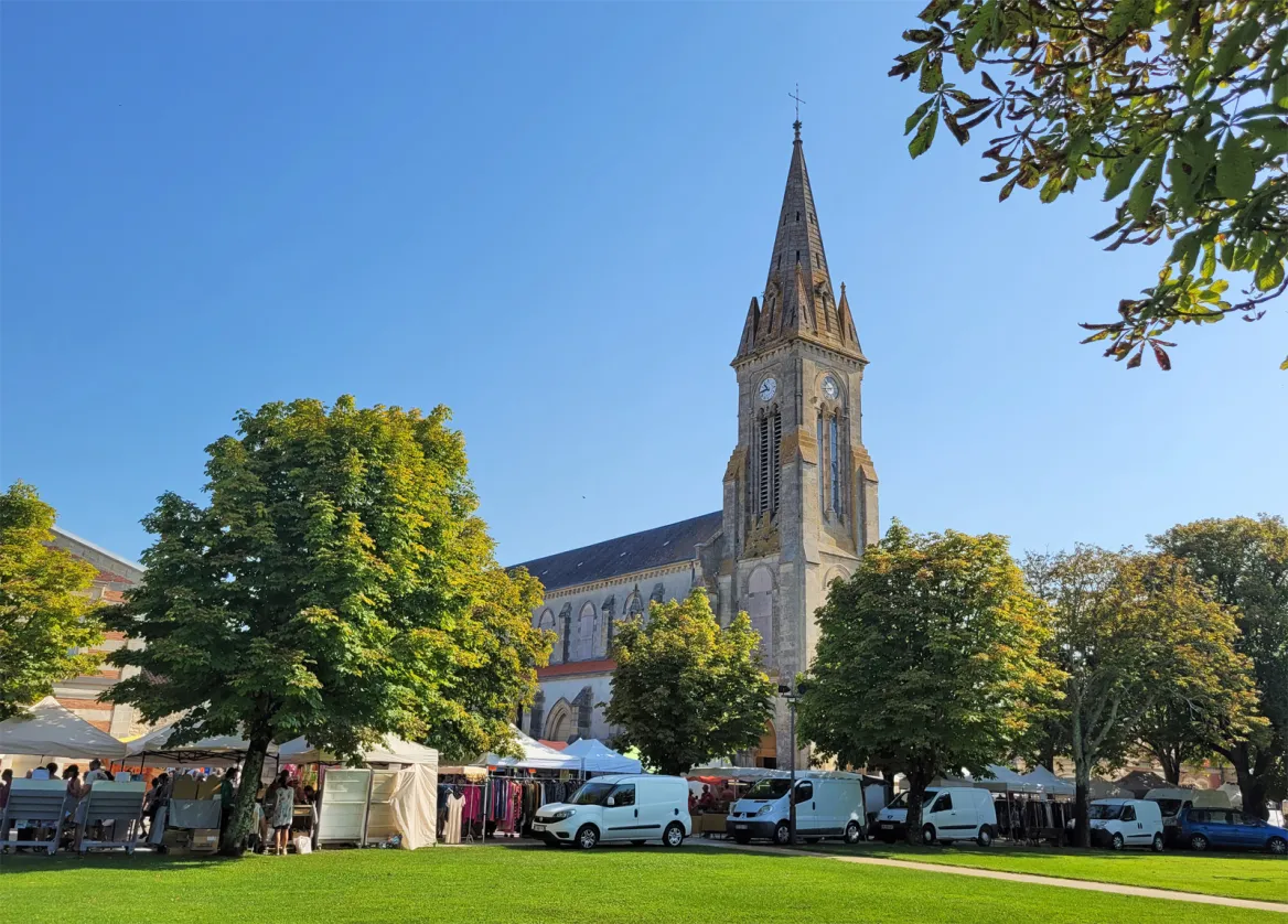 Hourtin City church