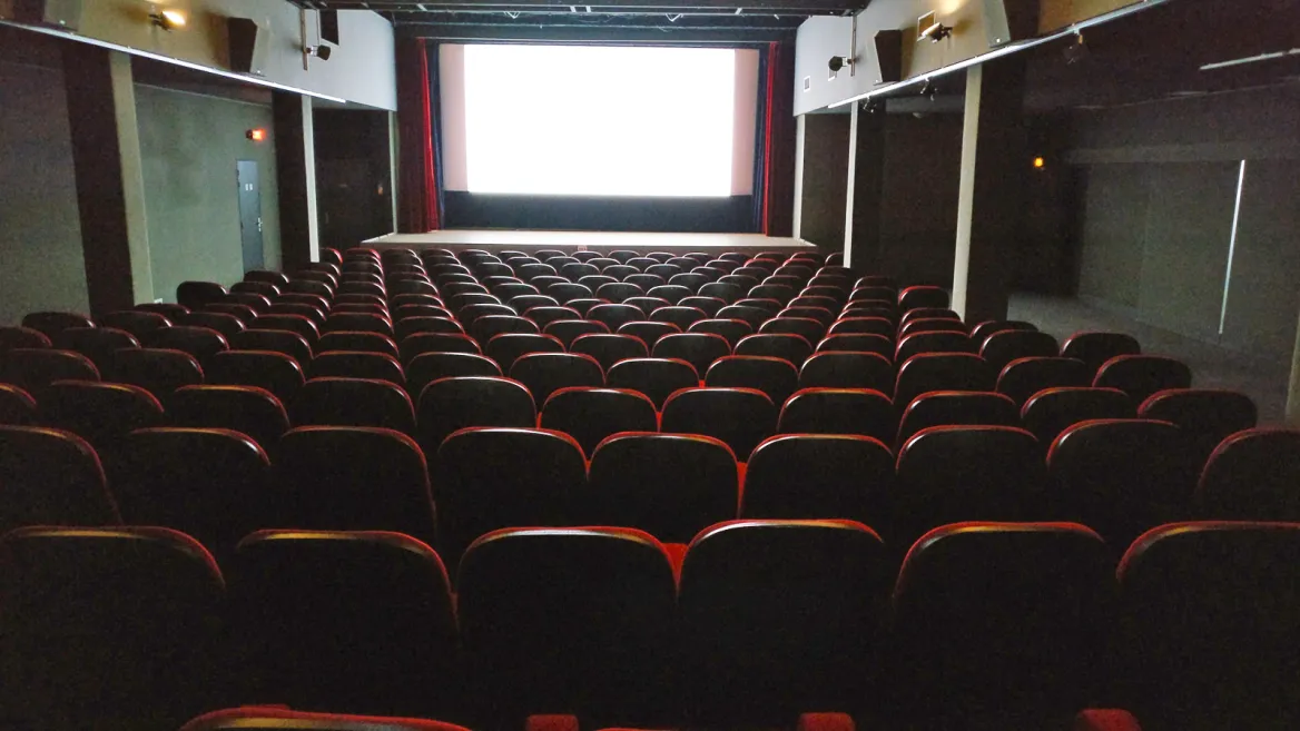 Aller au cinema photo : Julien Andrieux Unsplash