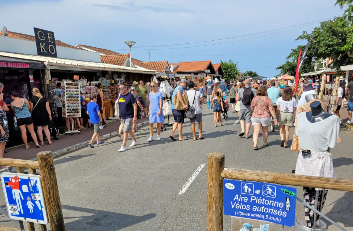 Le marché de Vendays Montalivet