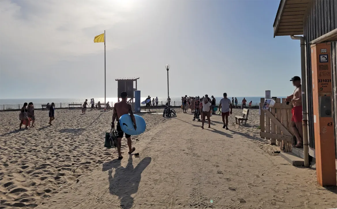 Go surfing in Hourtin