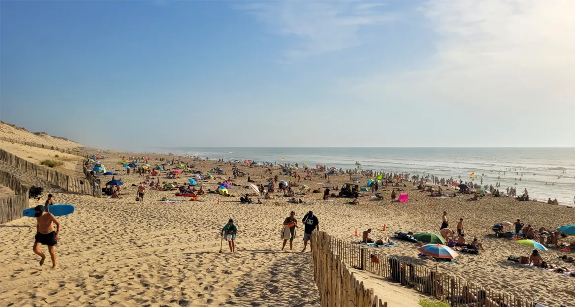 Hourtin central beach