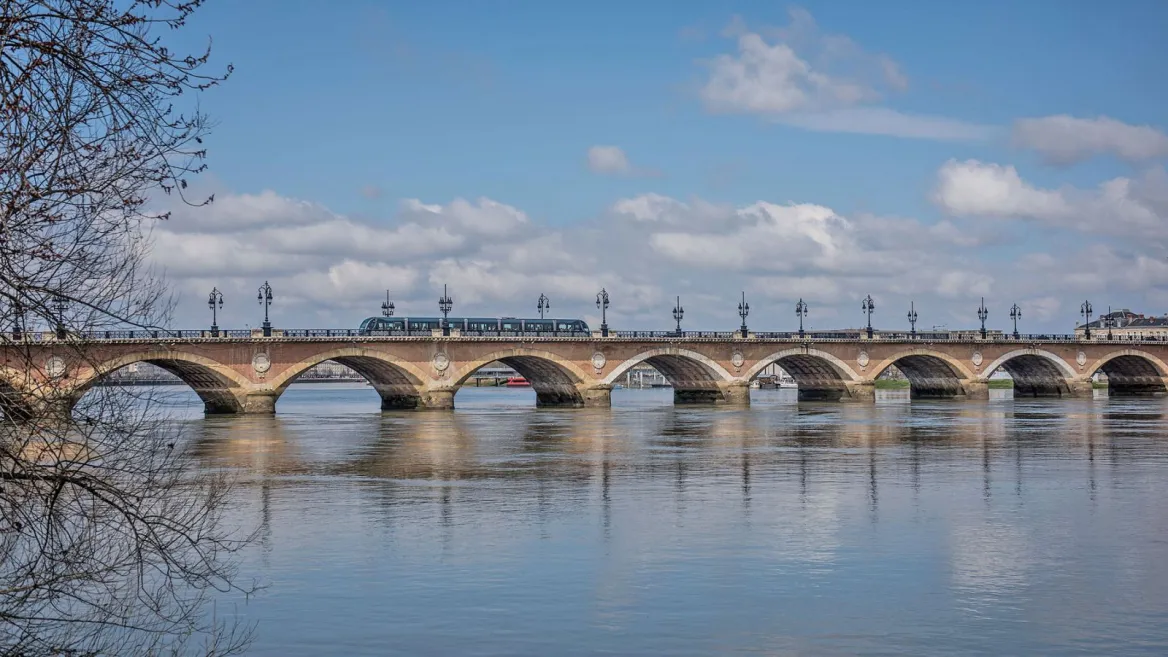 Puente de piedra