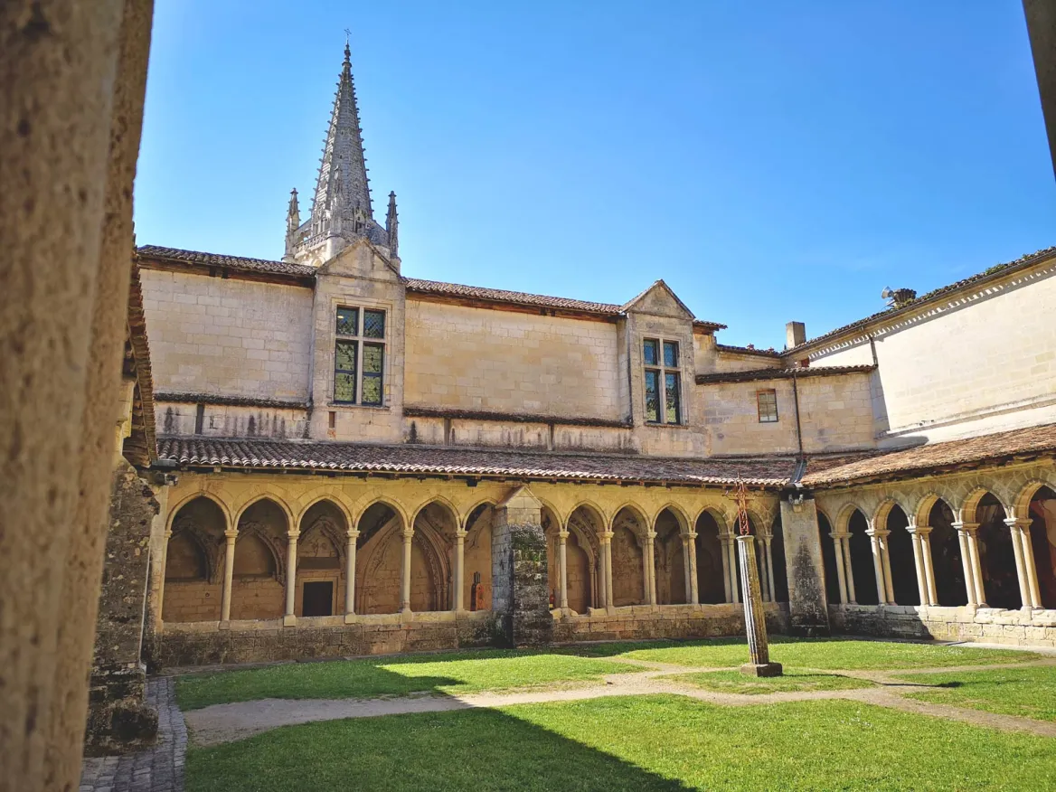 Saint Emilion cloister