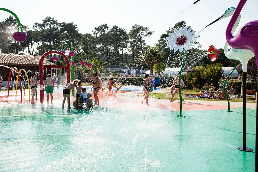 Aquatic games at the fishponds campsite