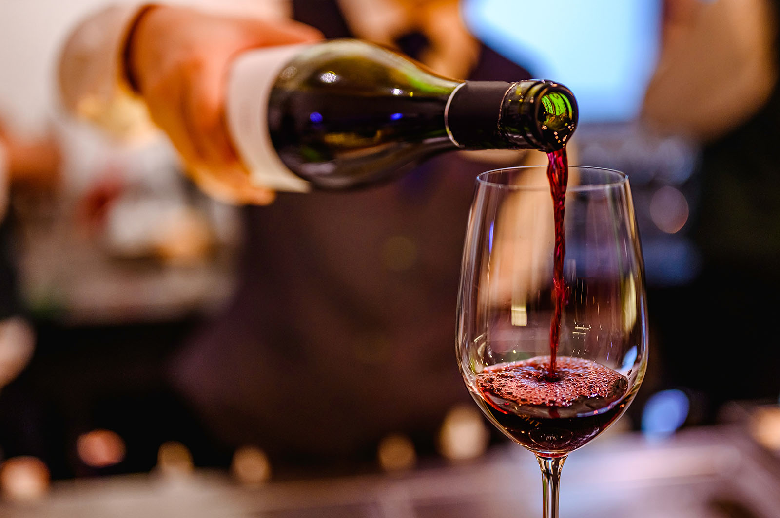 Bouteille de vin et verre