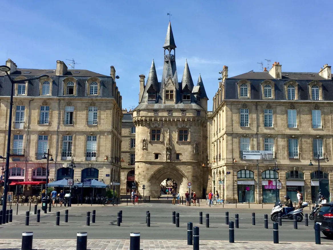 Porte Cailhau Bordeaux